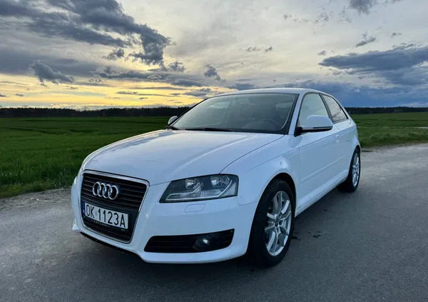 samochody osobowe Audi A3 cena 23999 przebieg: 215000, rok produkcji 2009 z Krapkowice